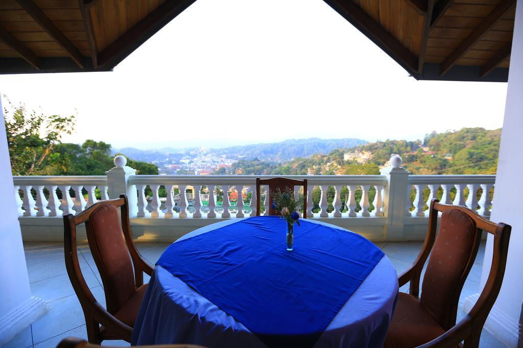 Alcam Holiday Home Kandy Ngoại thất bức ảnh